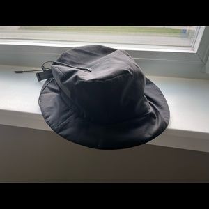 Lululemon sun hat black small